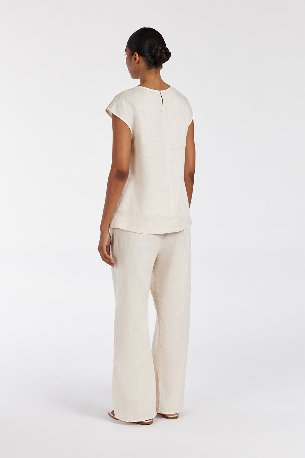 SANDY CREAM LINEN SHELL TOP - DISSH